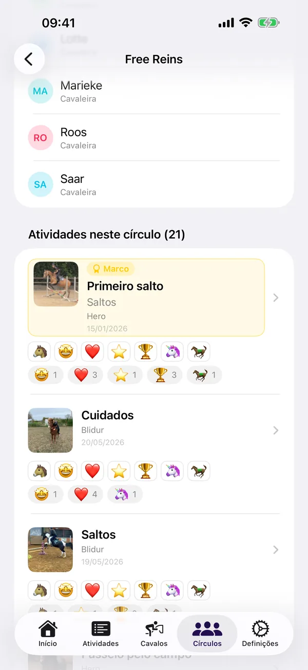 Ecrã de círculo do HorseJournal com atividades partilhadas e reações em emoji de amigas próximas.
